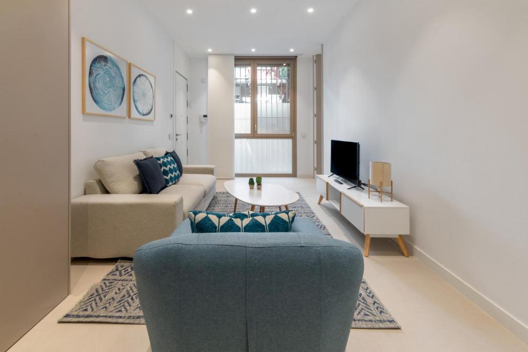 2 Bedrooms 2 Bathrooms Furnished - Delicias - Modern- Mintystay Madrid Kültér fotó